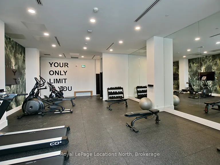 31 Huron St #603 — Photo 37