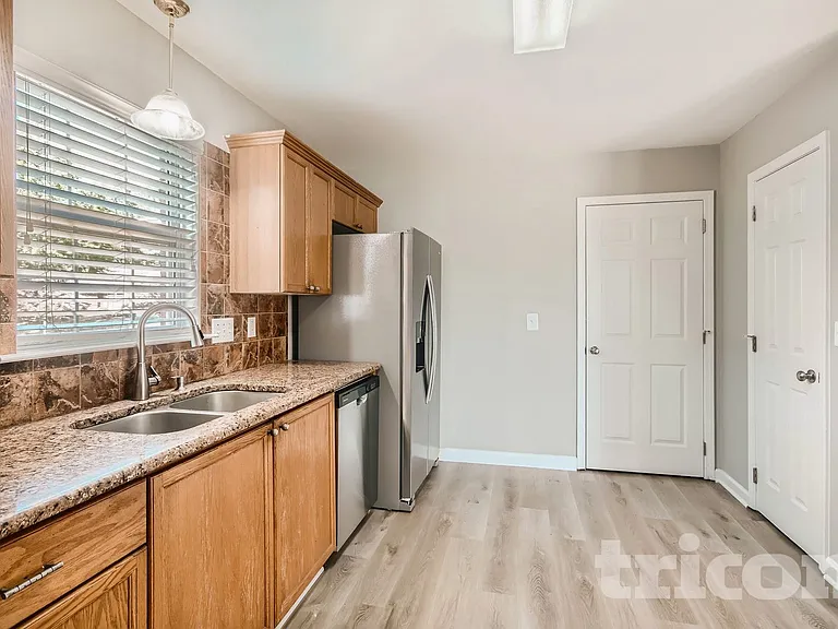 4021 Raccoon Run Ct — Photo 8