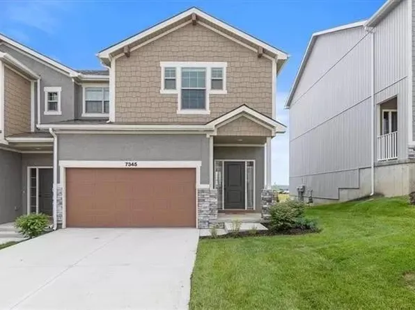 7345 Griffey St, Parkville, MO 64152