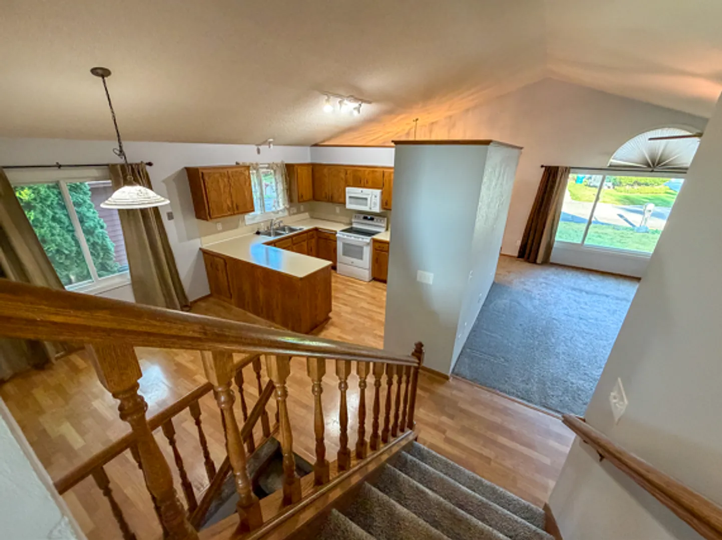 3 Bedroom / 3 Bathroom in Plymouth MN!! — Photo 3