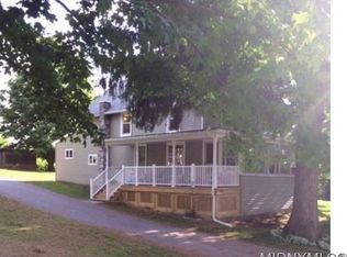 8312 Kellogg St, Clinton, NY 13323