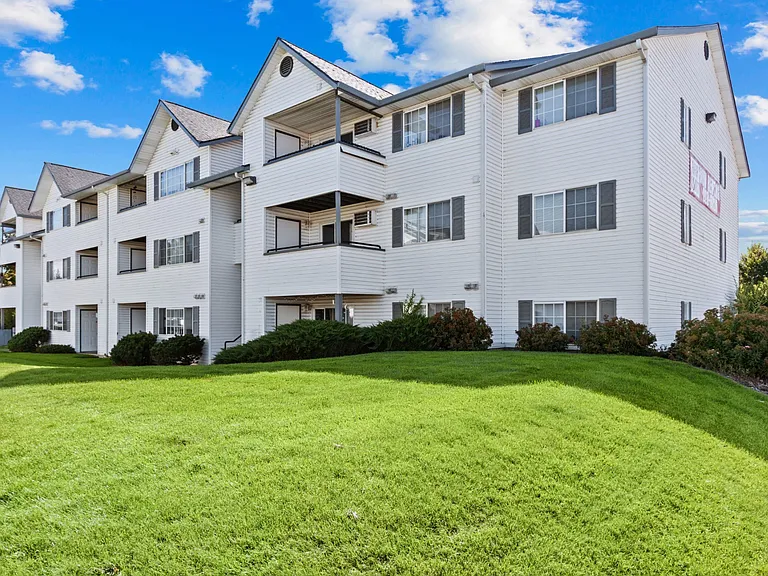 Farr Court — Photo 17