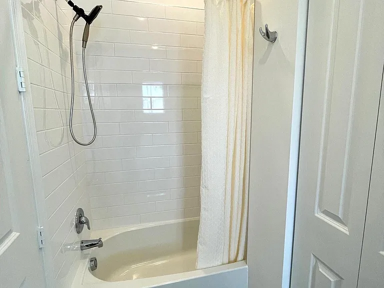 13419 Noble Dr — Photo 21
