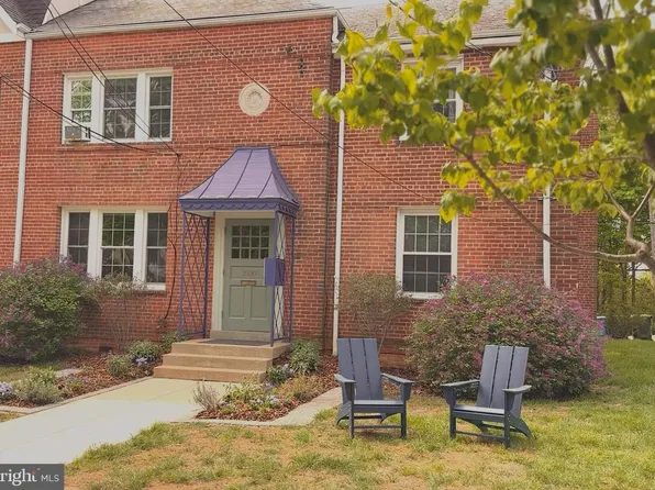3920 W Aly NW, Washington, DC 20007