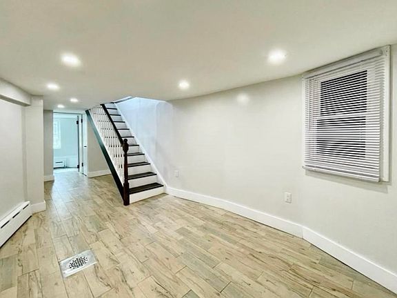 3rd image of 218 Summit Ave #1