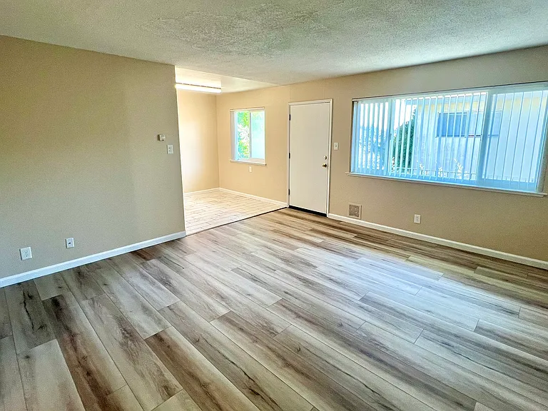 3790 39th Ave #6 — Photo 4