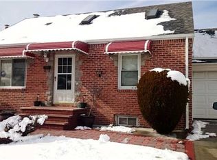 12004 218th St, Cambria Heights, NY