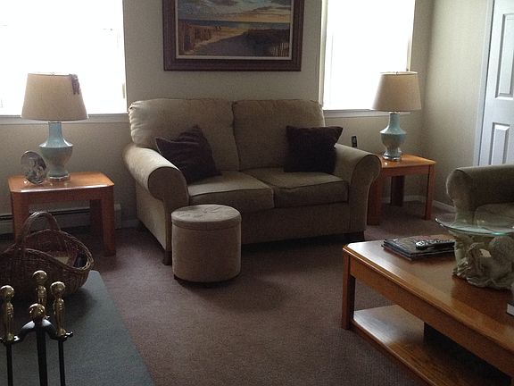 2nd image of 29 Appel Dr E