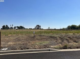 1564 NW Pinehurst Dr #106, McMinnville, OR