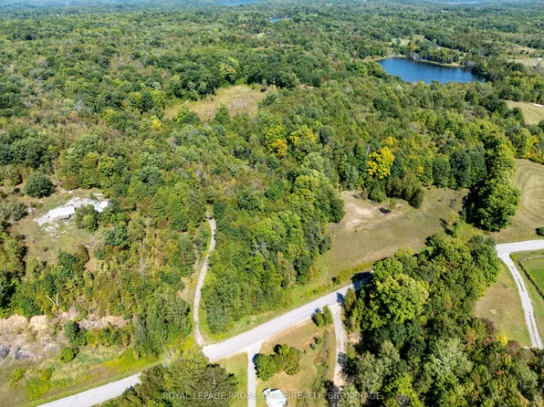 406 Crozier Rd, Tay Valley, ON K0G 1X0