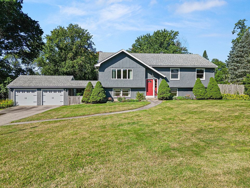 1st image of 23 Georgetown Rd
