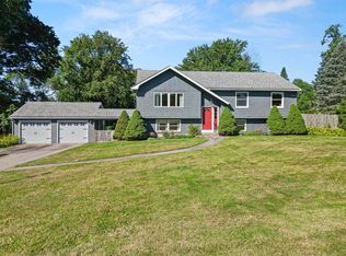 23 Georgetown Rd, West Newbury, MA 01985