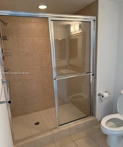 19501 W Country Club Dr #1815 — Photo 8