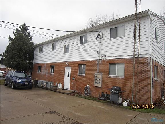 3rd image of 145 Edgewood Dr
