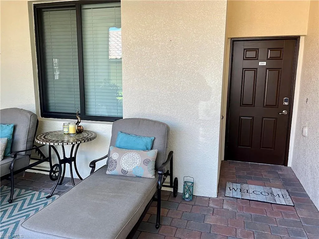 2 bed, 2.0 bath, 1454 sqft, $7,500 — Photo 3