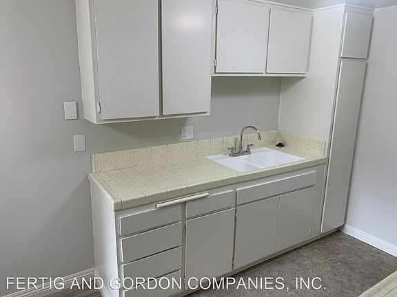 2nd image of 1135 W I St APT 11