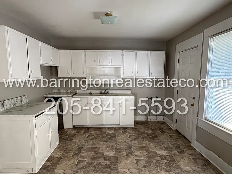 1137 Sloan Ave #A — Photo 2