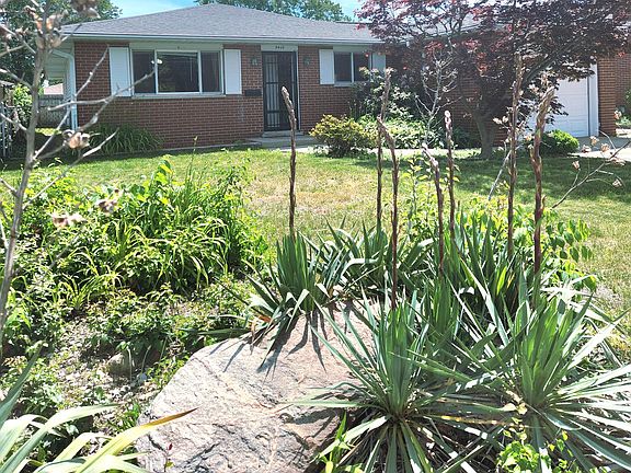 3rd image of 9409 5th St