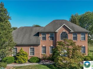 5920 Michaels Xing, Orefield, PA 18069