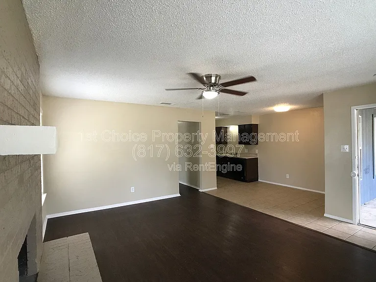 7041 Crosstimbers Ln — Photo 6