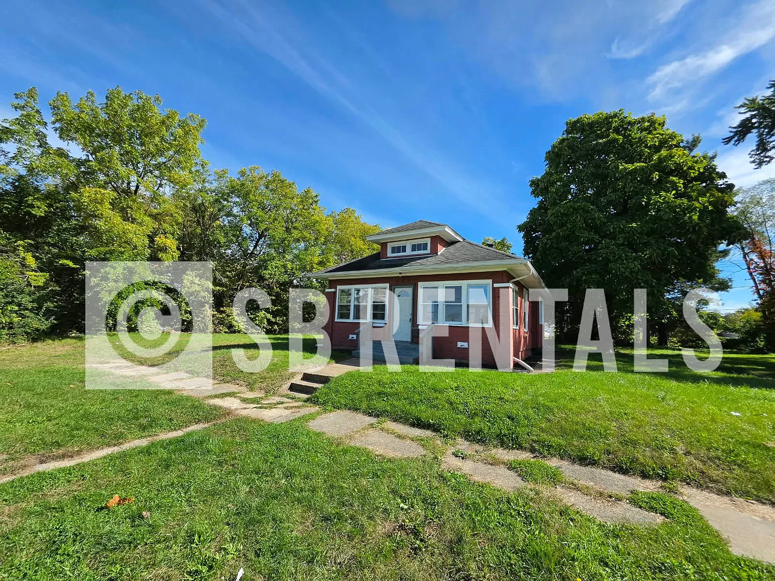 2 bed, 882 sqft, $1,050 — Photo 1