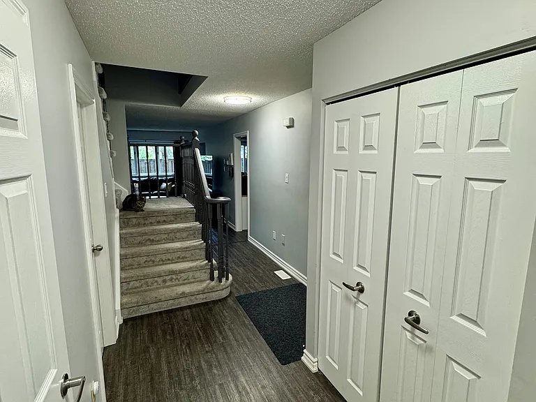 310 Christopher Dr #22 — Photo 4