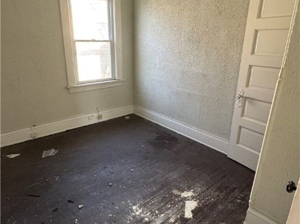 cleveland-ohio-33391061 picture