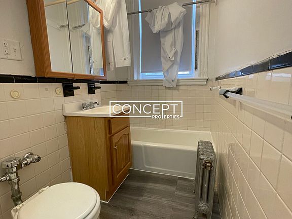2nd image of 66 Chiswick Rd APT 3