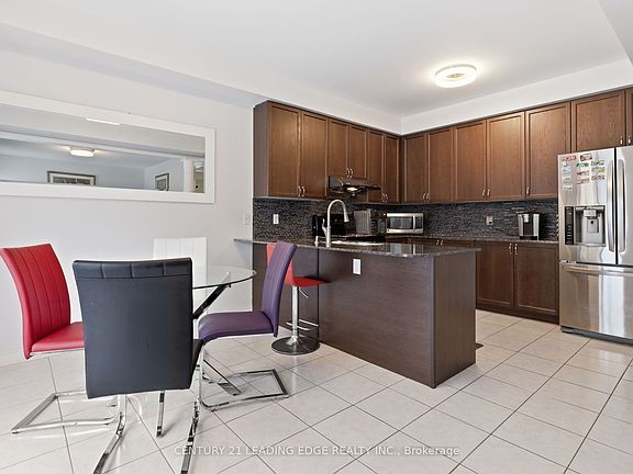 5th image of 101 Monarchy St