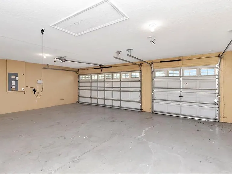 29822 Boyette Oaks Pl — Photo 24