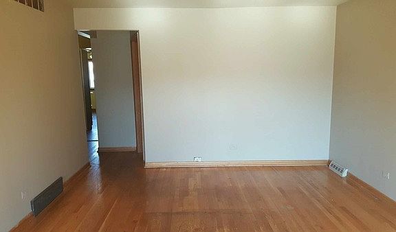 4th image of 439 Oglesby Ave
