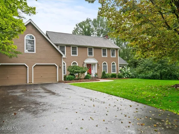 26 Fox Hollow Lane, Queensbury, NY 12804
