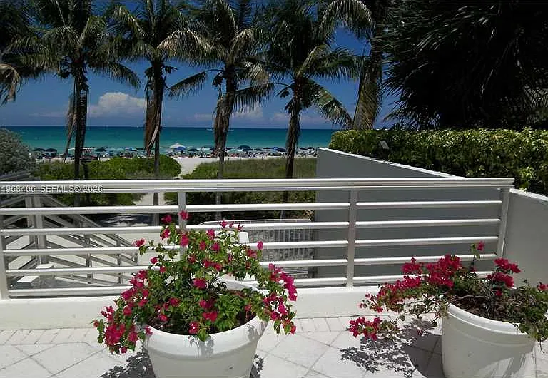 5151 Collins Ave #532 — Photo 37