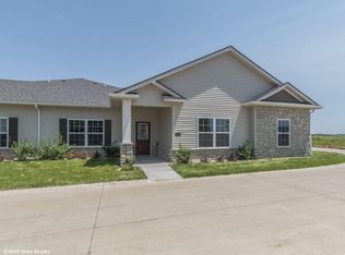 8945 Jem Ln, West Des Moines, IA 50266