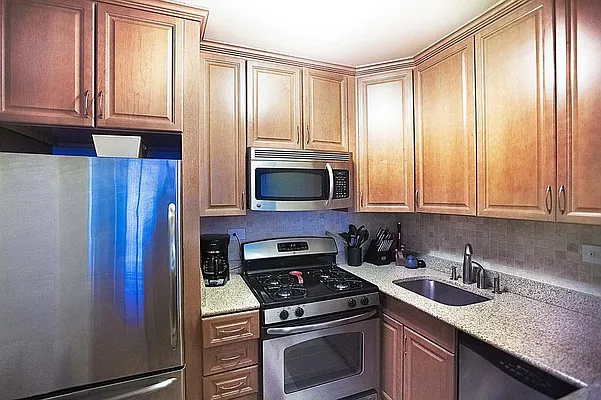 Rented by LG Fairmont Group | media 4