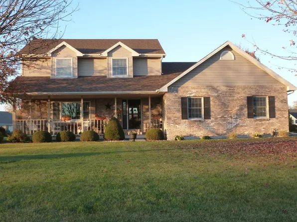 2815 Stone Ridge Dr, Kankakee, IL 60901