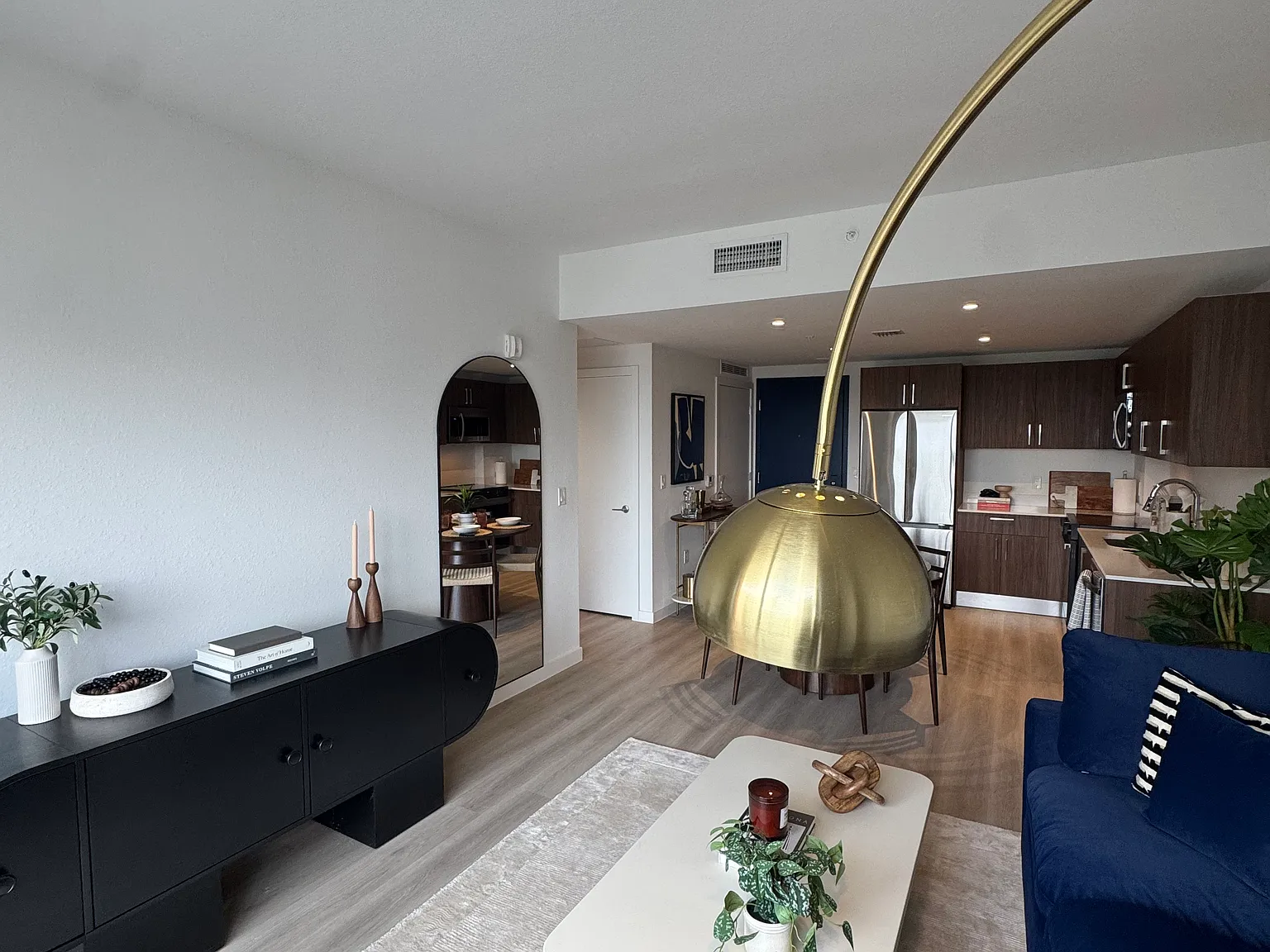 1 bed, 648 sqft, $1,975 — Photo 4