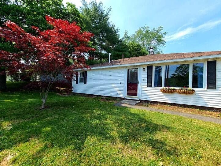 105 Falvey Street, Bangor, ME 04401 | Zillow