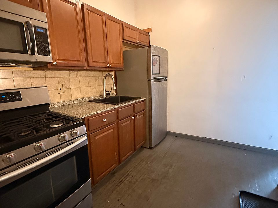 1st image of 97 Linwood Ave #8