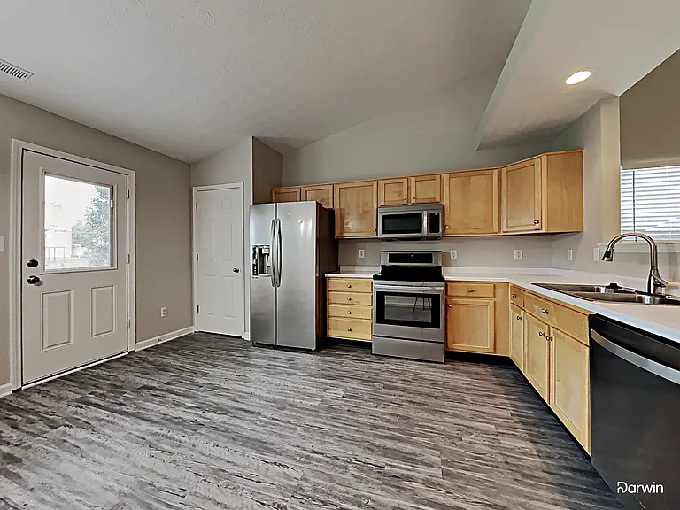 12190 Driftstone Dr — Photo 4