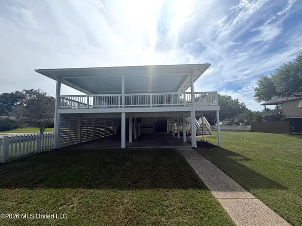 11562 Otto Ave, Gulfport, MS 39503