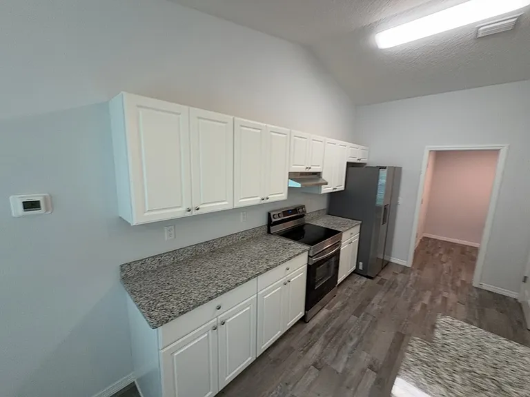15023 SE 93rd Ct — Photo 2