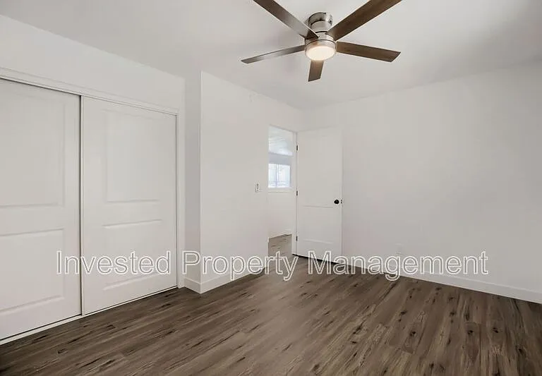 6473 Newcombe Ct — Photo 14