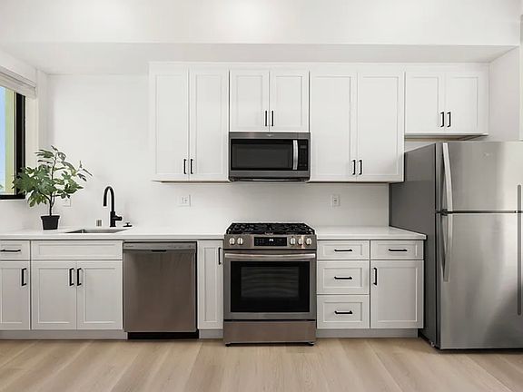 5th image of 5727 Lauretta St #8