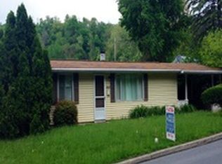 401 Dry Valley Rd, Burnham, PA 17009