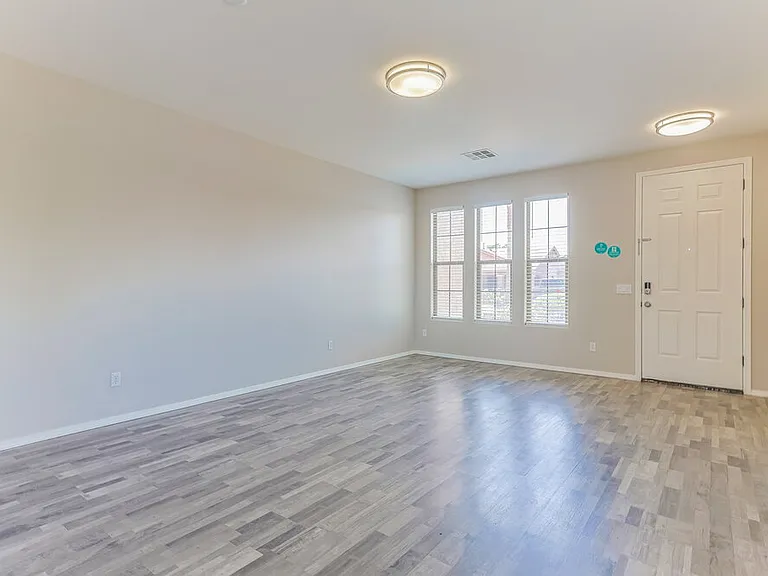 46186 W Holly Dr — Photo 6