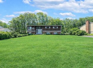 75 Tennyson Drive, Nanuet, NY 10954