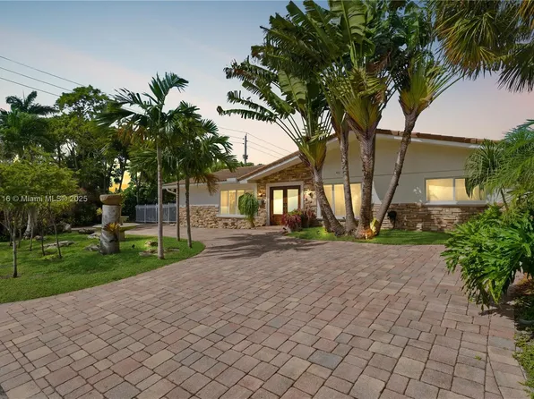 3901 NE 25th Ave, Lighthouse Pt, FL 33064