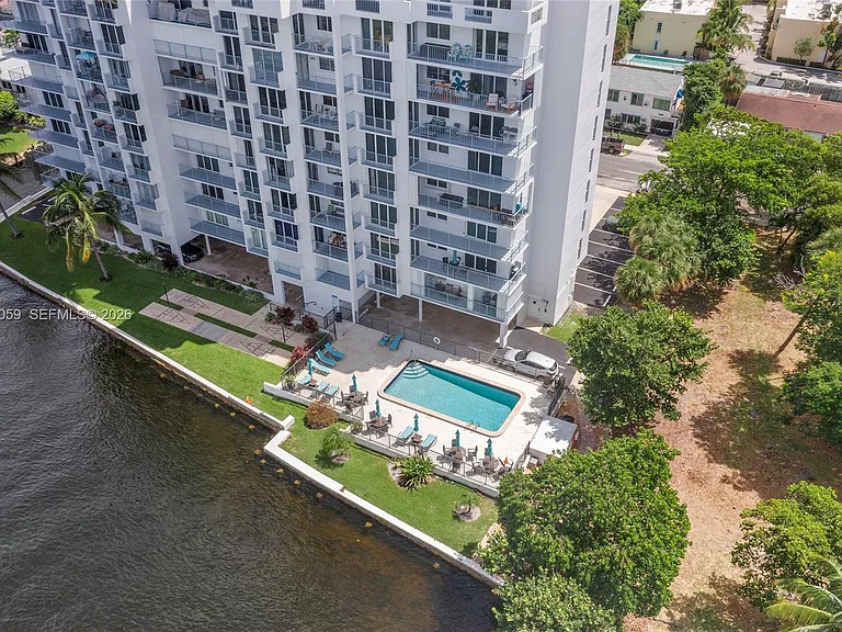 1401 N Riverside Dr #1406 — Photo 35