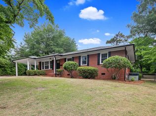 1823 Cascade St, Fayetteville, NC 28301
